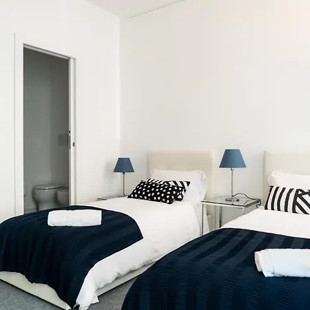 Bed & Breakfast Design *